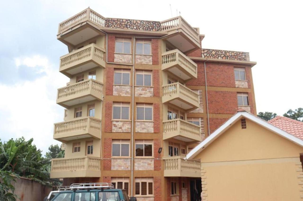 Jusvero Motel Jinja Zewnętrze zdjęcie